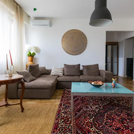 Casa Enea *